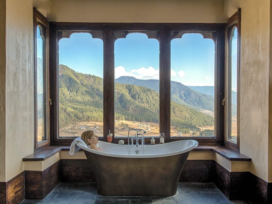 Gangtey Lodge - a soaking tub above the Phobjikha valley, Bhutan